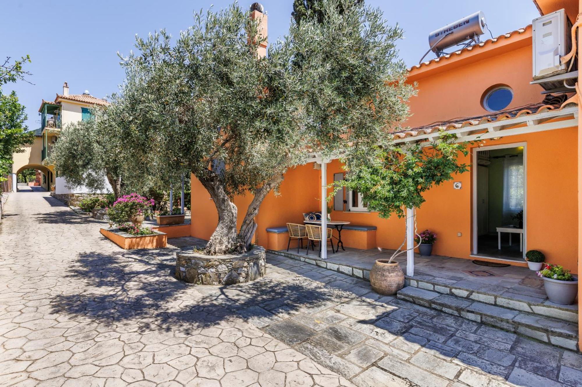 סקופלוס טאון Aretousa Studios & Apartments מראה חיצוני תמונה
